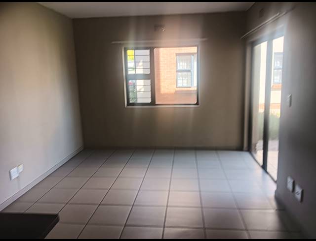 2 BEDROOM SECTIONAL TITLE FOR SALE IN RAVENSWOOD